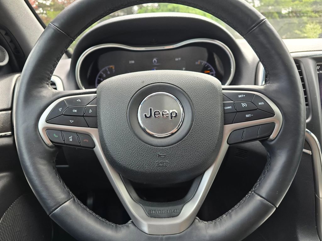 Used 2018 Jeep Grand Cherokee Limited AWD/4WD image 16
