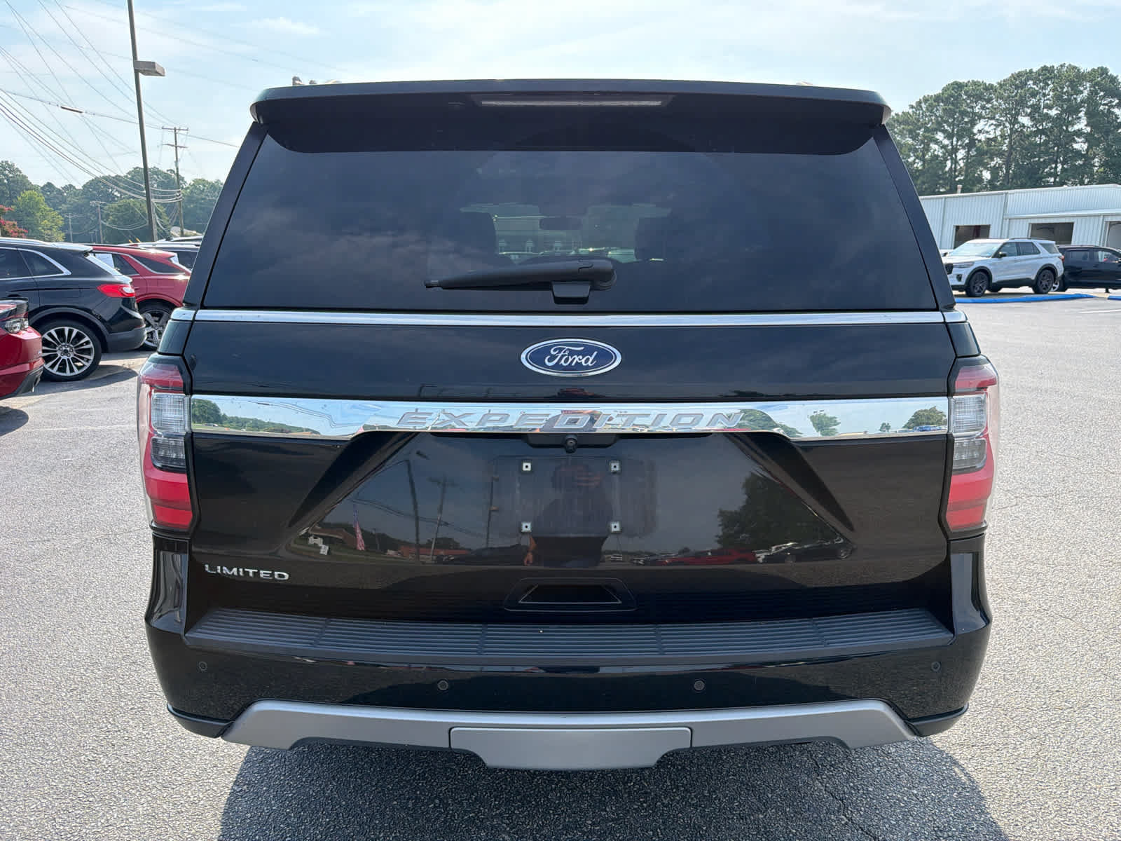 Used 2018 Ford Expedition Limited AWD/4WD image 4