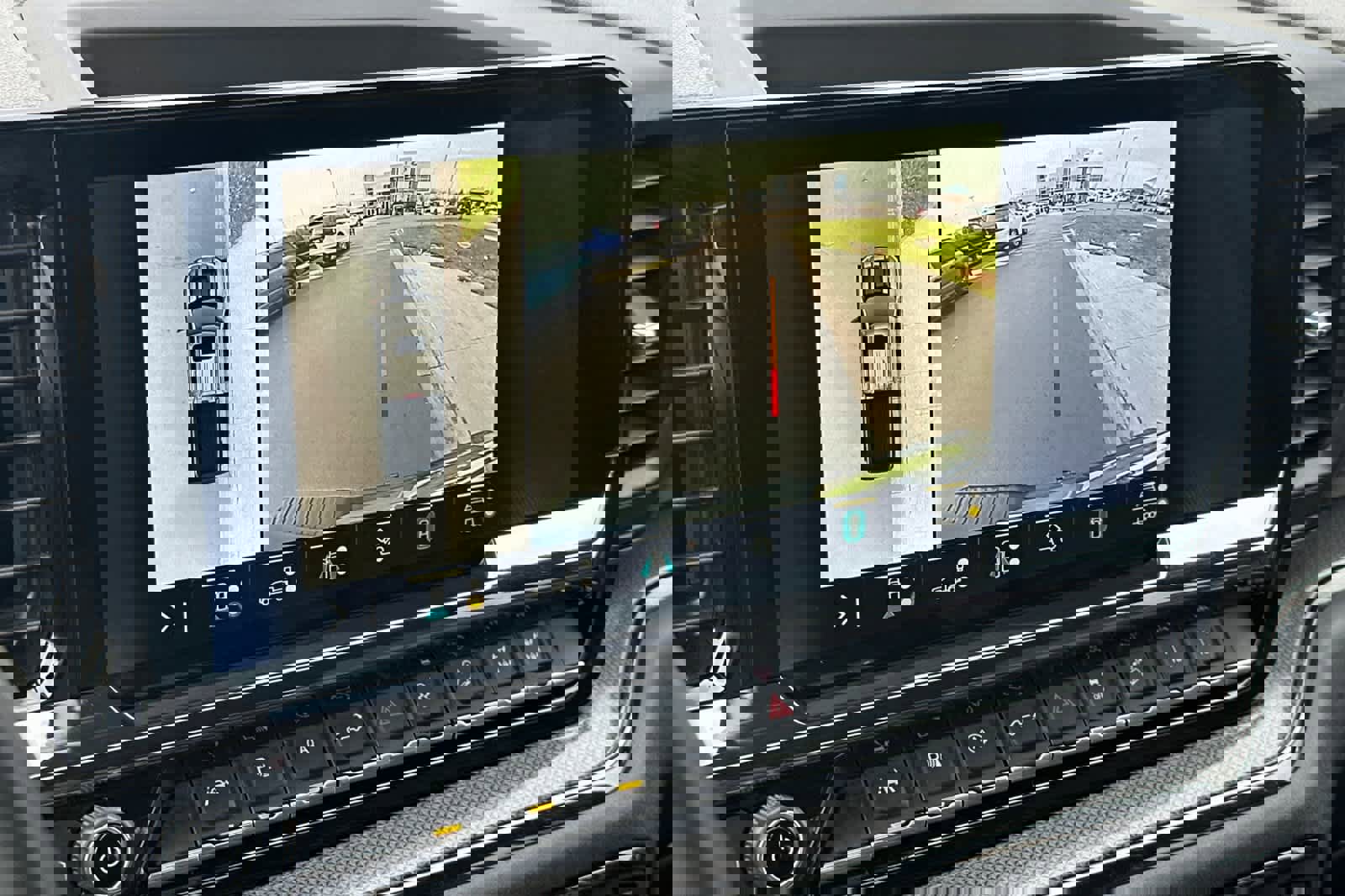 Used 2023 Chevrolet Silverado 1500 ZR2 w/ Technology Package image 19