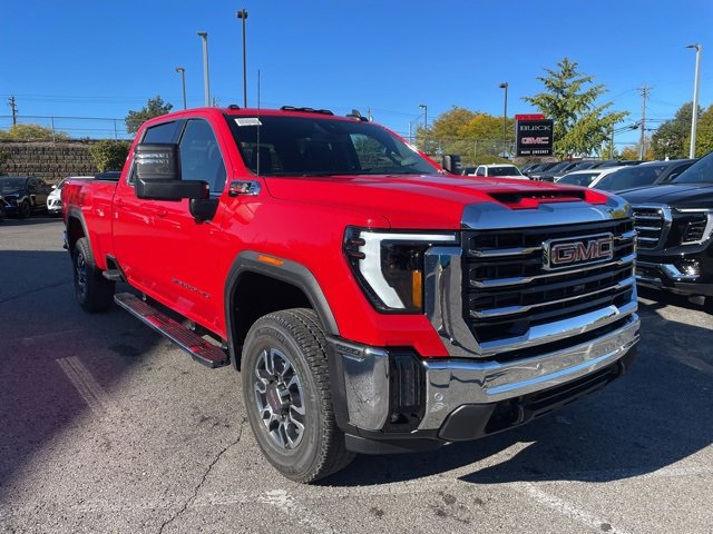 New 2026 GMC Sierra 3500 SLE image 4
