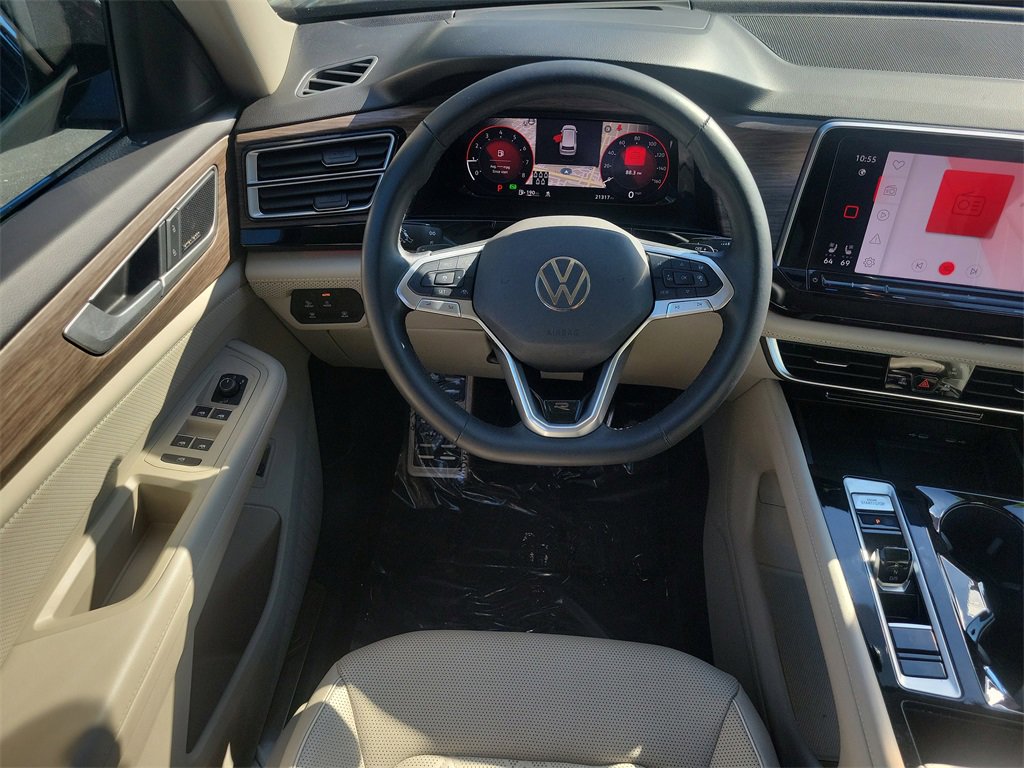 Used 2024 Volkswagen Atlas SEL Premium R-Line image 18