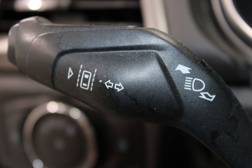 Used 2020 Ford Fusion SE image 23