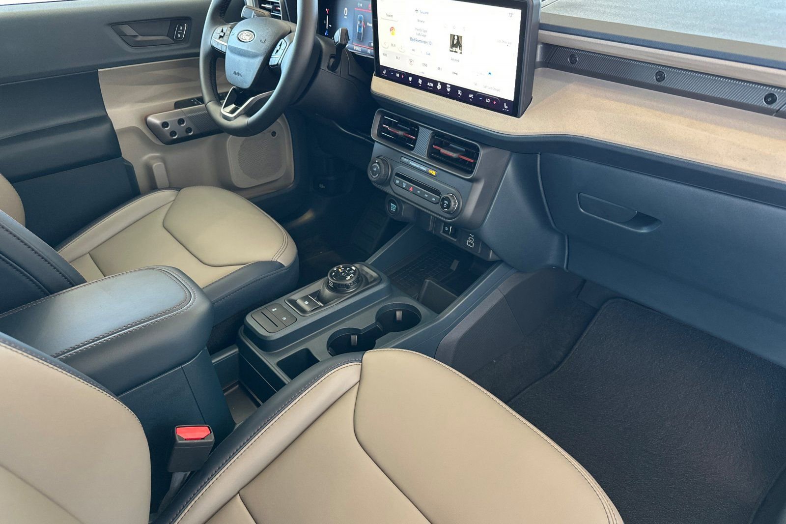 New 2025 Ford Maverick Lariat w/ 4K Tow Package image 14