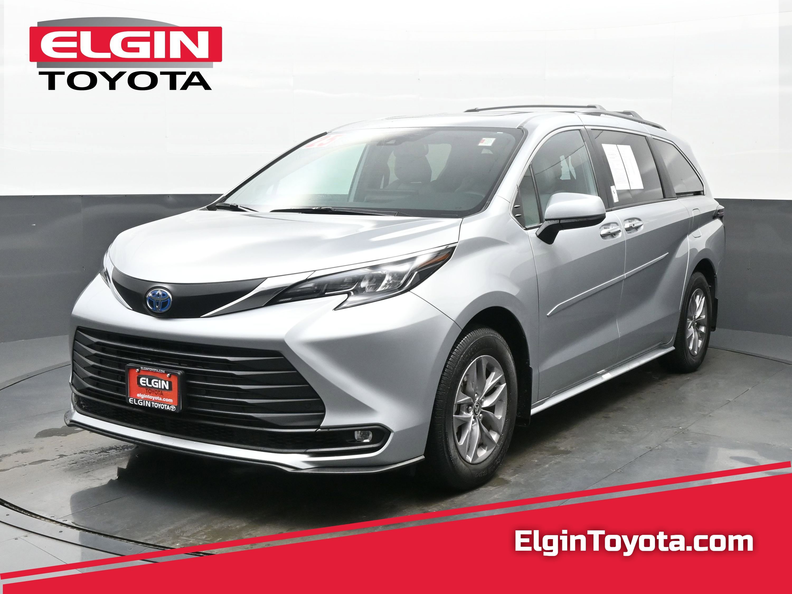 Used 2025 Toyota Sienna XLE w/ XLE Plus Package