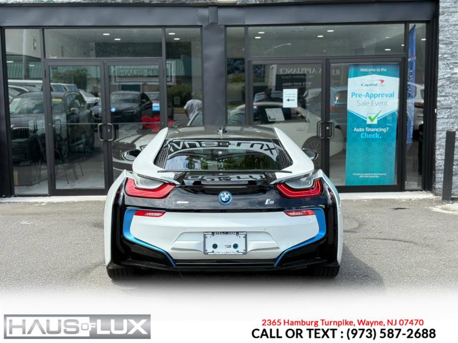 Used 2015 BMW i8 2dr Cpe image 24
