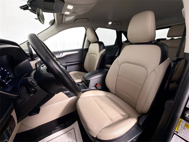 Used 2022 Ford Escape SEL image 18