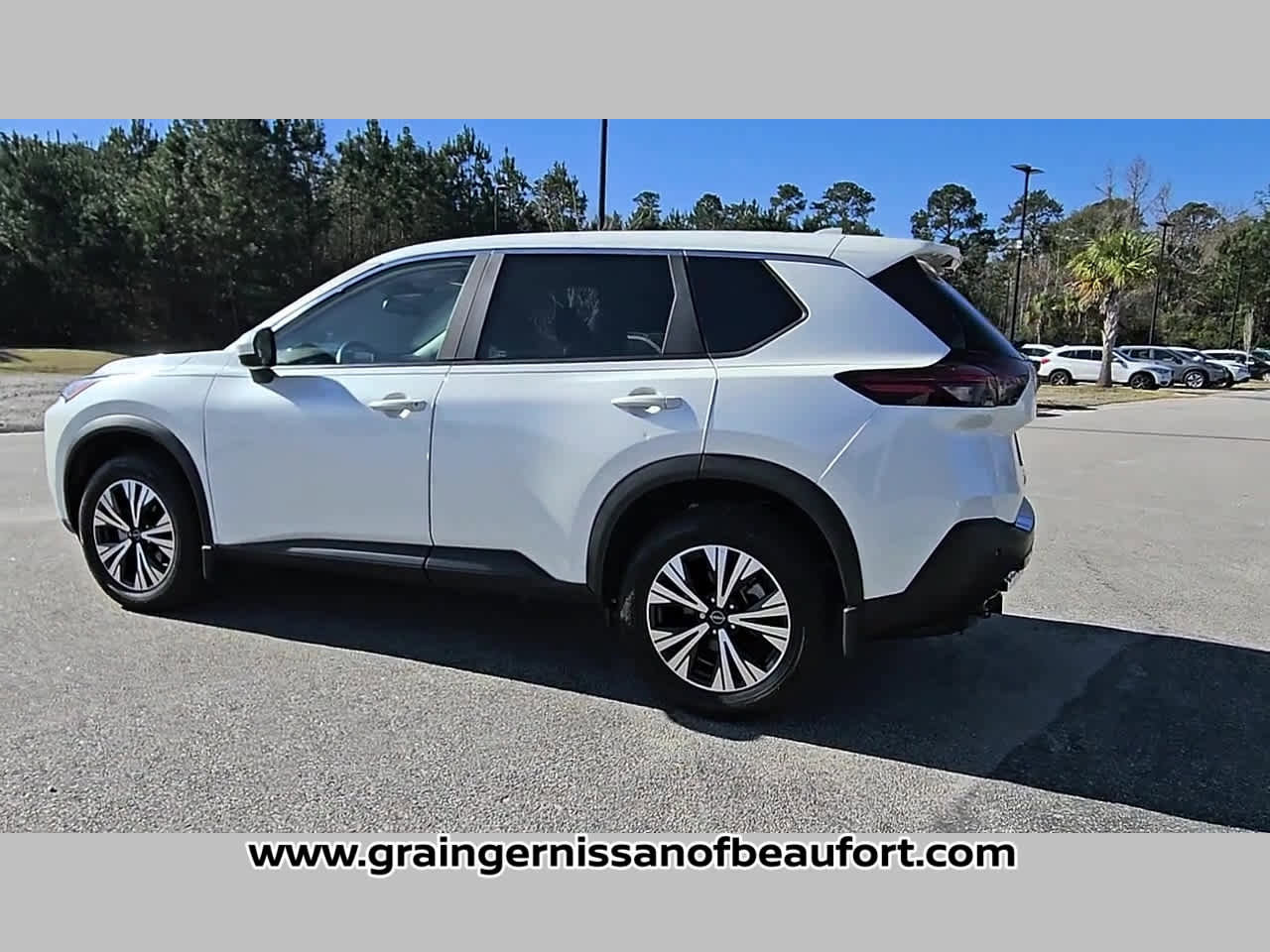 Used 2023 Nissan Rogue SV FWD image 26