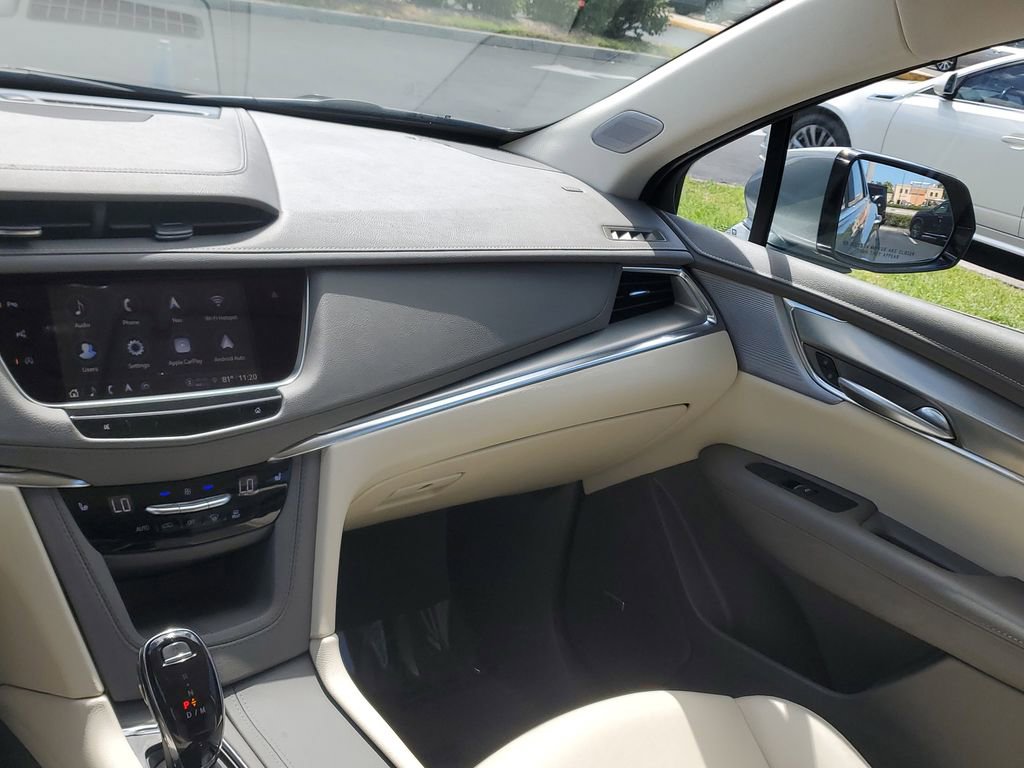 Certified 2024 Cadillac XT5 Premium Luxury w/ Technology Package FWD image 19