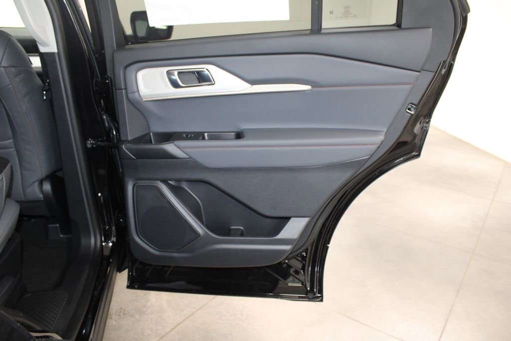 New 2026 Ford Explorer Active w/ Active Comfort Package AWD/4WD image 36