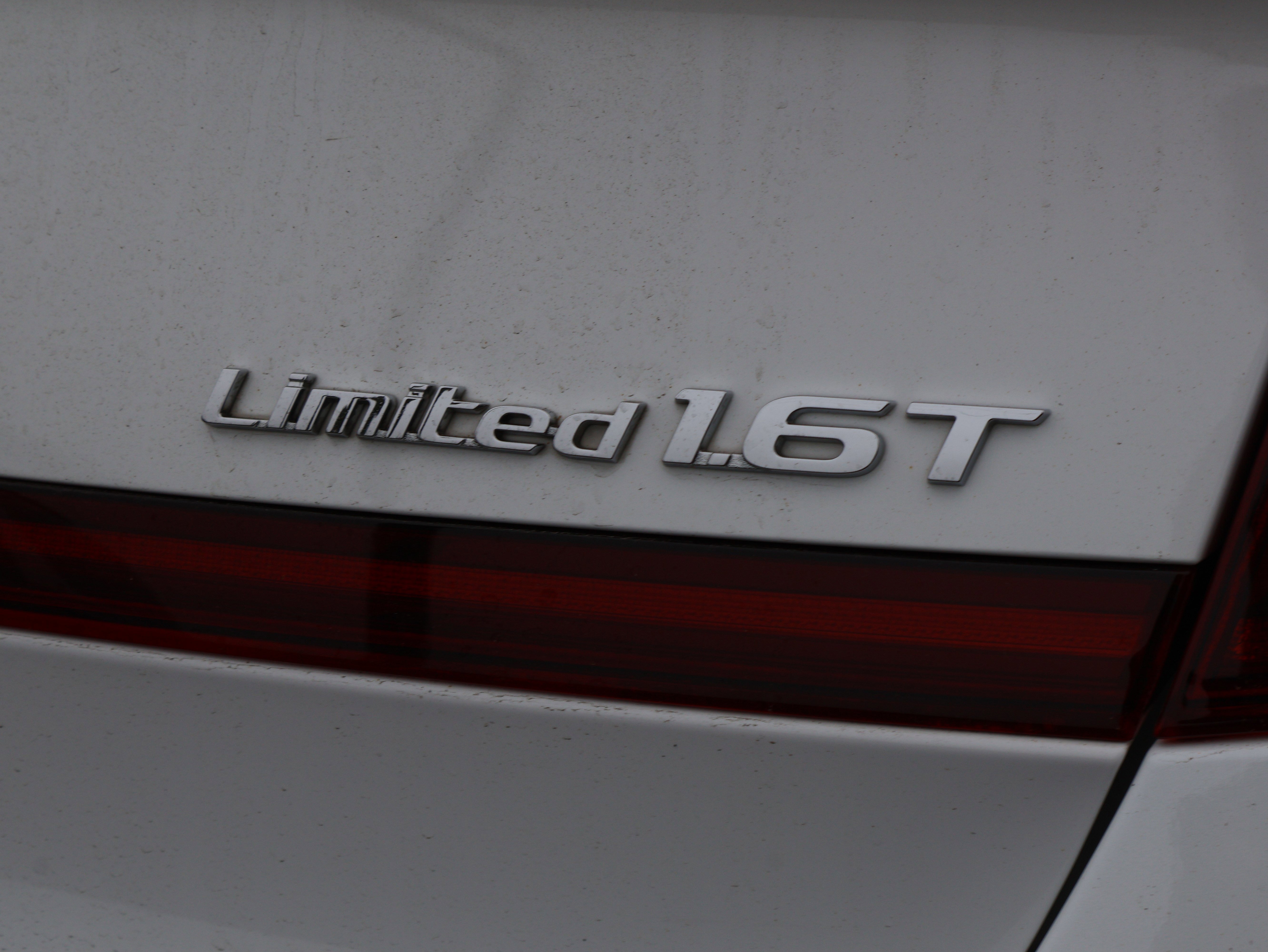 Used 2023 Hyundai Sonata Limited image 16