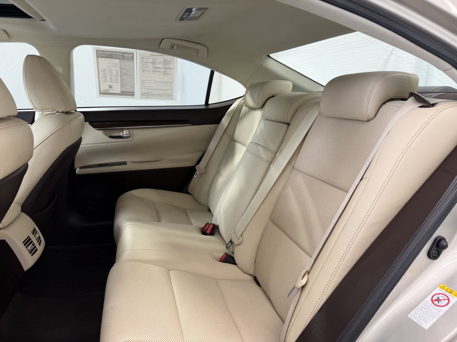 Used 2017 Lexus ES 350 w/ Navigation System Package FWD image 10