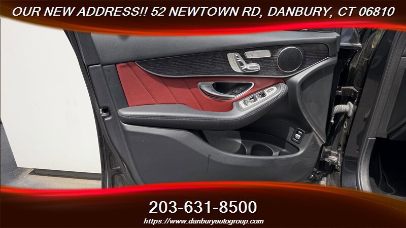 Used 2022 Mercedes-Benz GLC 300 4MATIC image 11
