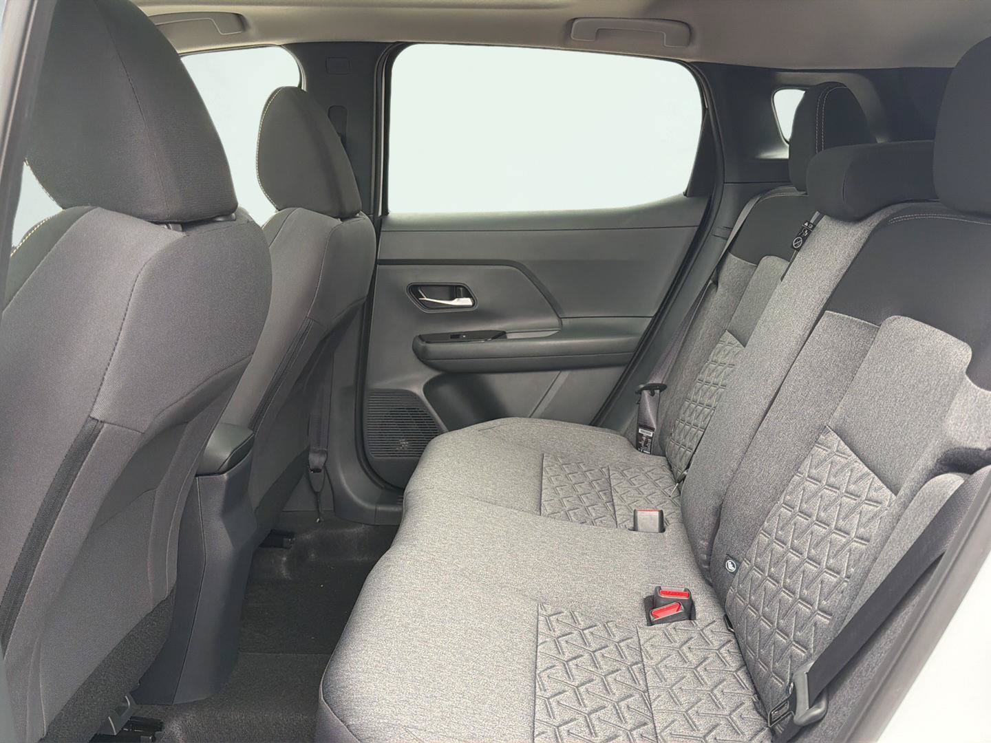 New 2027 Nissan Kicks SV AWD/4WD image 36