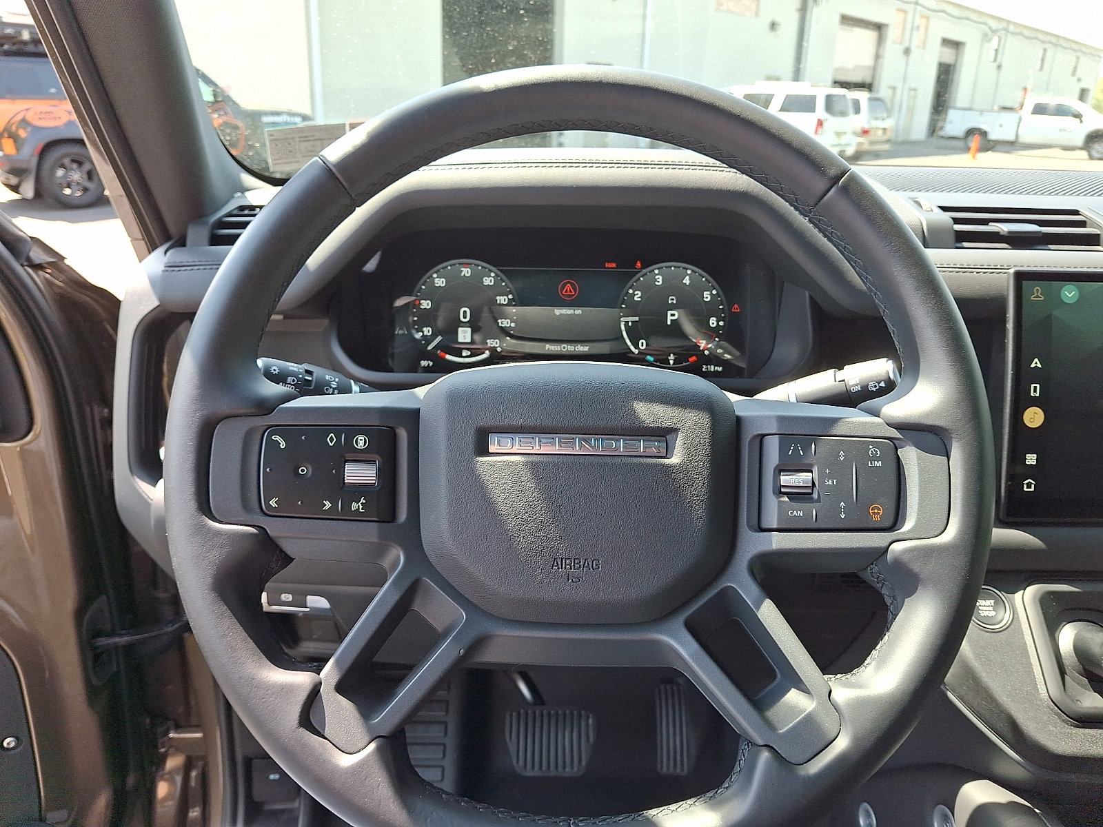 Used 2025 Land Rover Defender 110 X-Dynamic SE AWD/4WD image 19