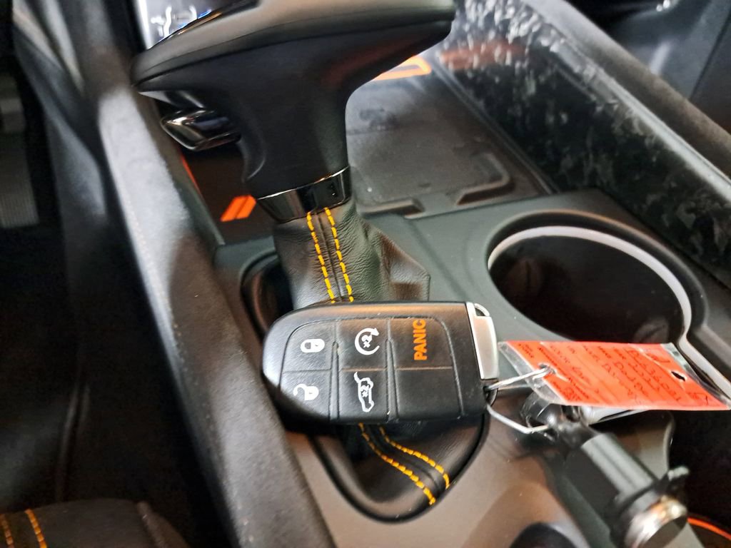 Used 2023 Dodge Durango R/T w/ Hemi Orange Plus Package image 29