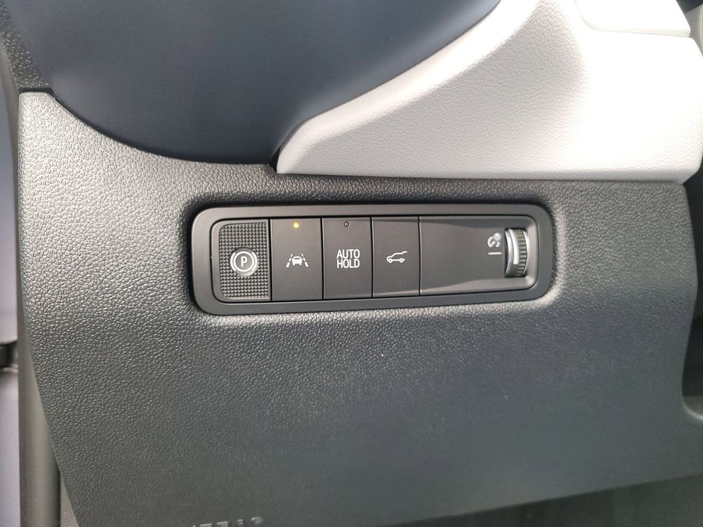 New 2026 Chevrolet Equinox EV LT image 17