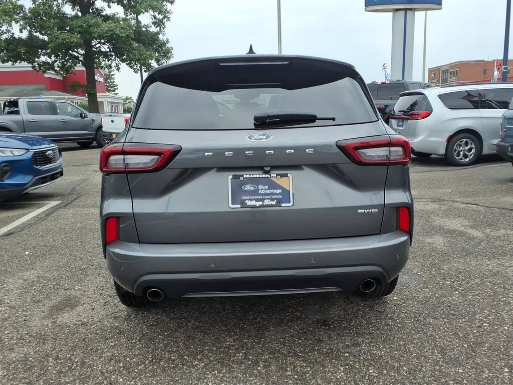Certified 2024 Ford Escape ST-Line w/ Tech Pack #1 AWD/4WD image 8