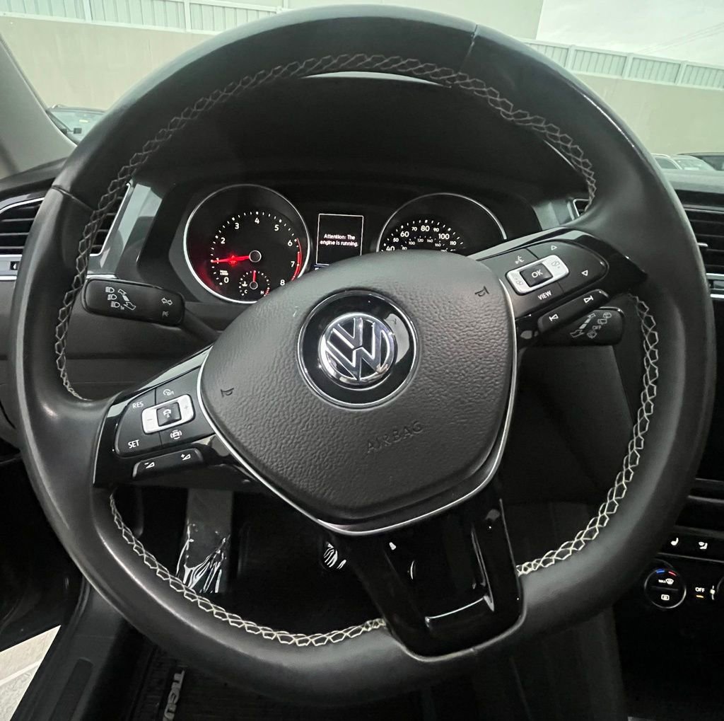 Used 2021 Volkswagen Tiguan SE image 8