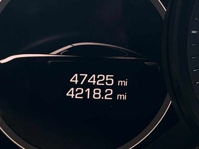 Used 2017 Porsche Panamera RWD image 19