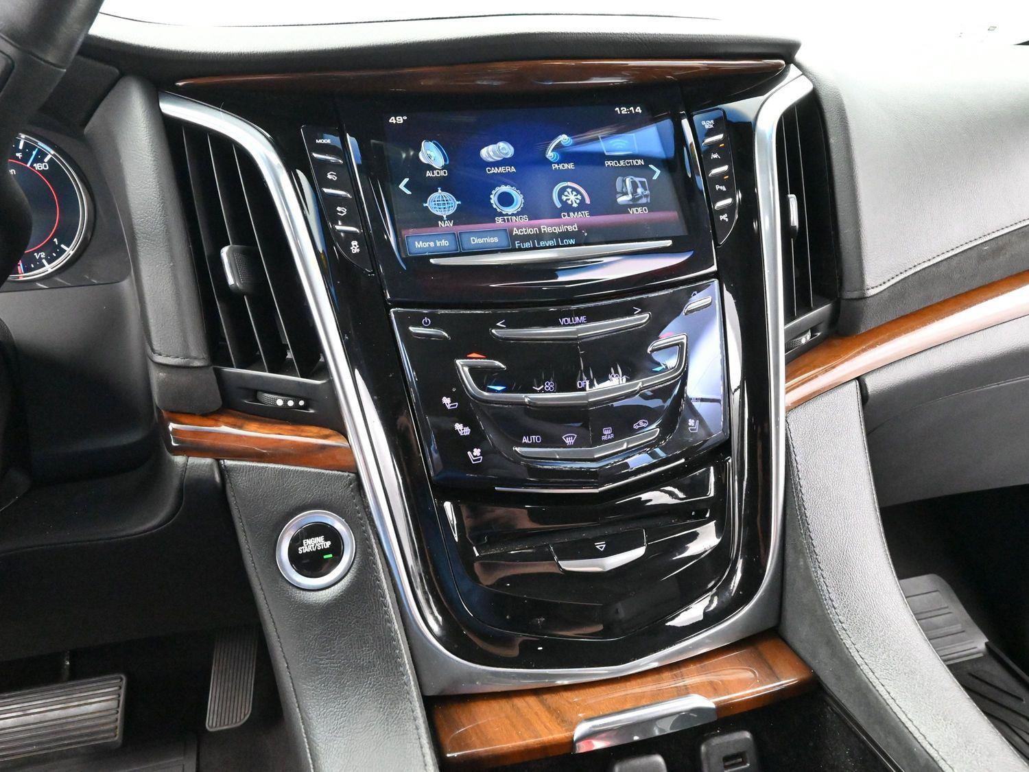 Used 2017 Cadillac Escalade ESV Luxury image 24