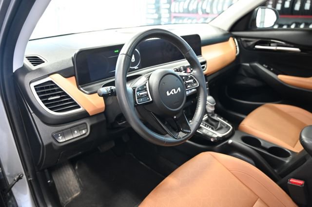 Used 2024 Kia Seltos EX AWD/4WD image 23