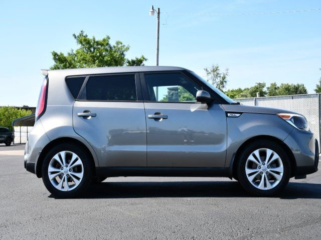 Used 2015 Kia Soul + w/ Audio Package FWD image 8