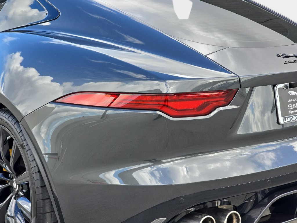 Certified 2024 Jaguar F-TYPE R AWD/4WD image 33