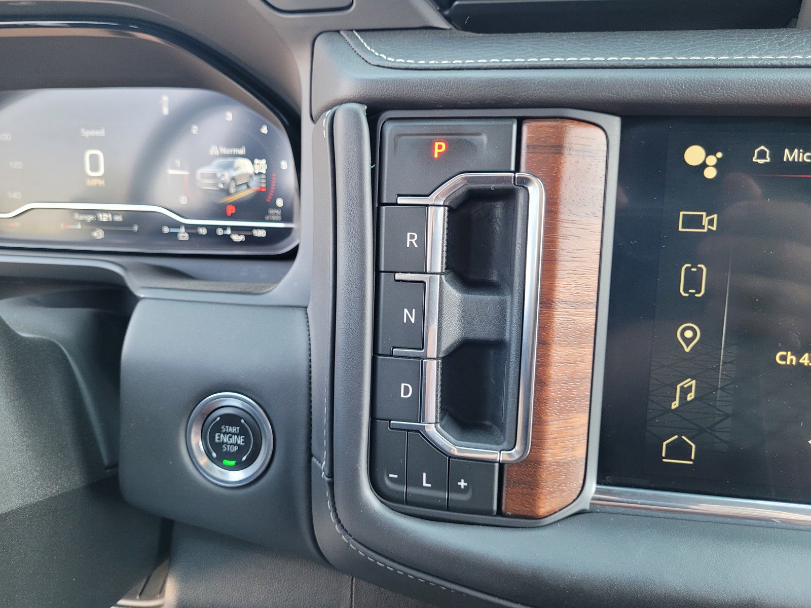 Used 2024 GMC Yukon Denali Ultimate image 22