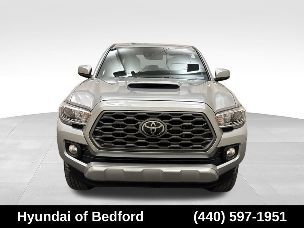 Used 2023 Toyota Tacoma TRD Sport AWD/4WD image 2