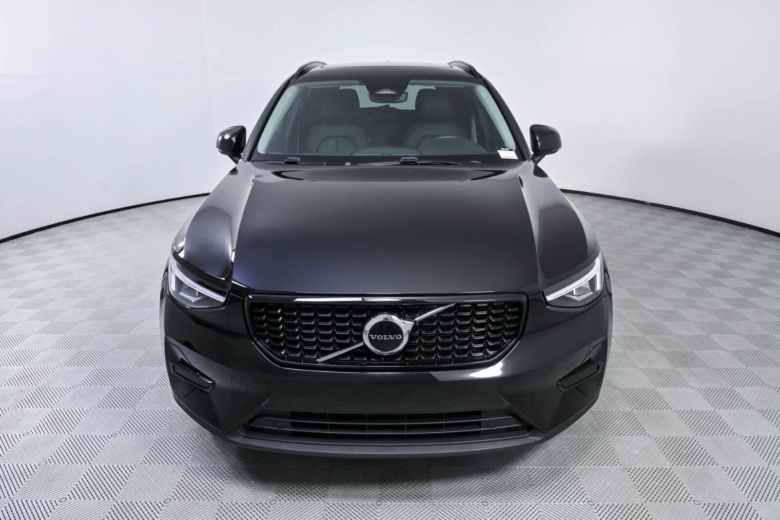 Used 2024 Volvo XC40 B5 Core w/ Protection Package Premier AWD/4WD image 33