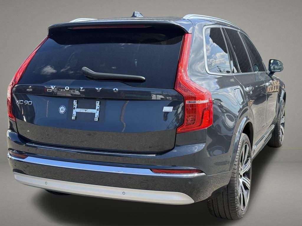 Used 2022 Volvo XC90 T8 Inscription image 5