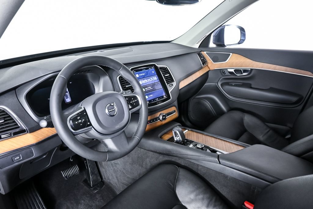 Certified 2023 Volvo XC90 B6 Plus w/ Protection Package AWD/4WD image 6