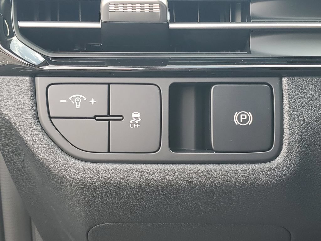 New 2026 Kia Sportage LX FWD image 19