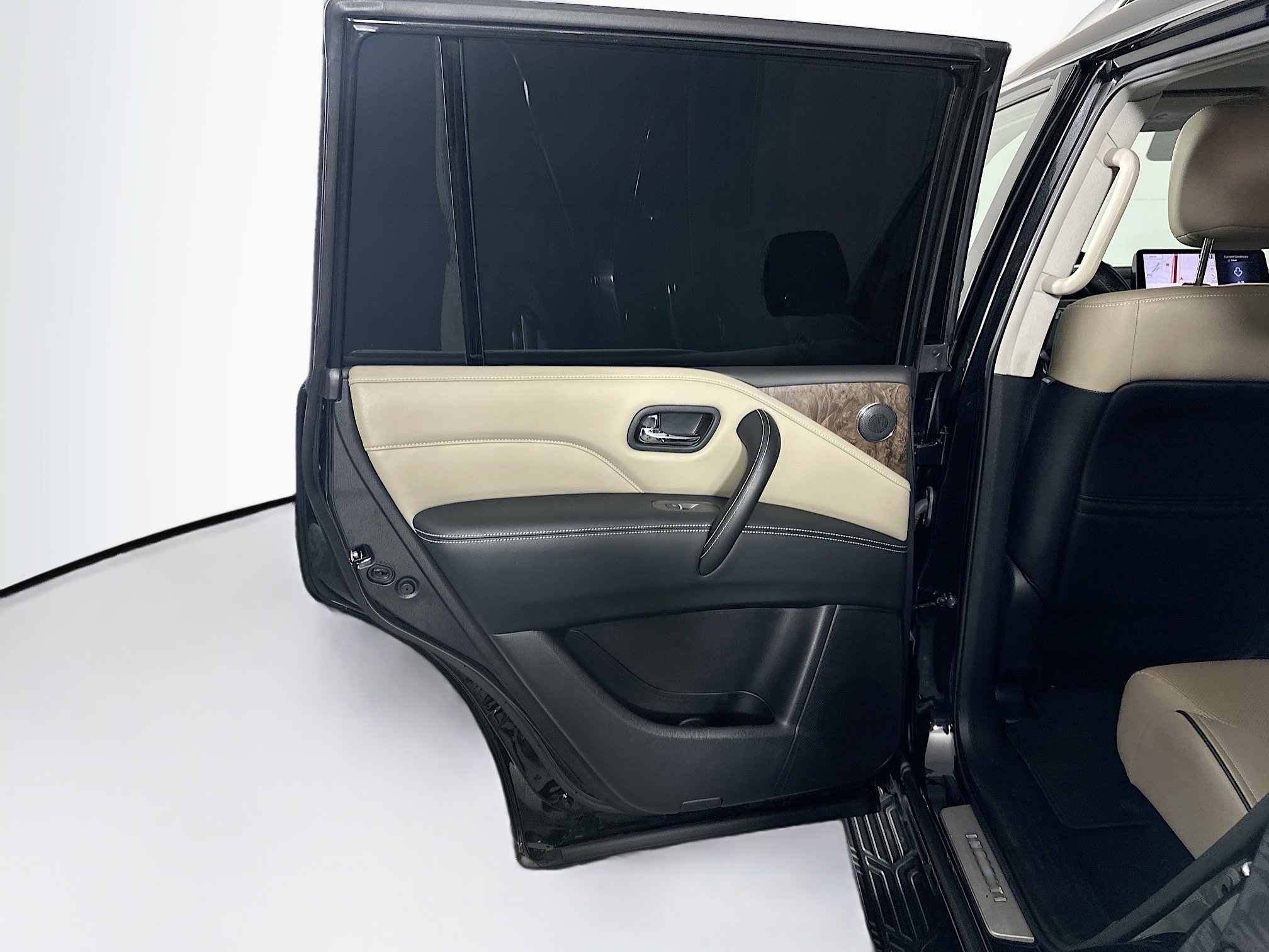Used 2023 INFINITI QX80 Premium Select w/ Cargo Package AWD/4WD image 27
