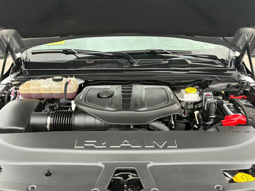 Used 2025 RAM 1500 Limited w/ Bed Utility Group image 9