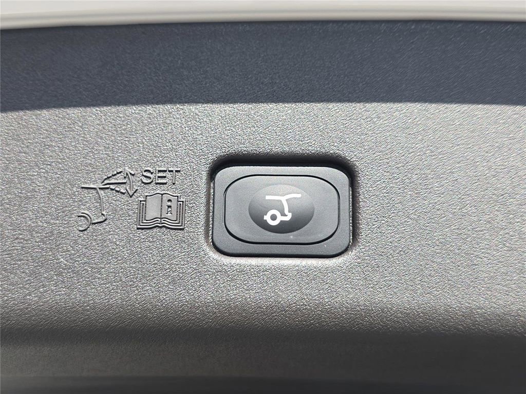 New 2026 Lincoln Nautilus Black Label image 27