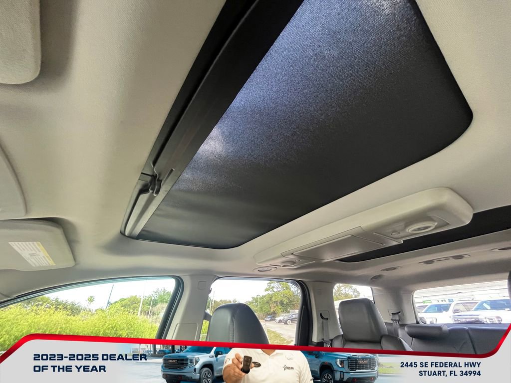 Used 2012 GMC Acadia Denali image 29