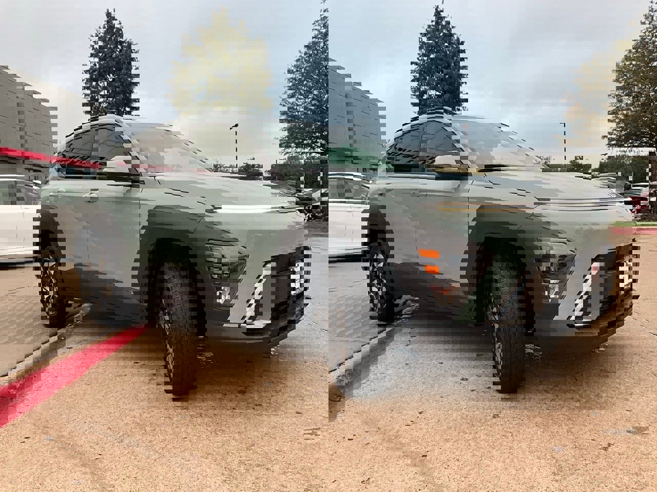 Used 2025 Hyundai Kona SEL image 5