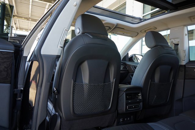 Used 2019 Audi Q8 Premium w/ Convenience Package image 28
