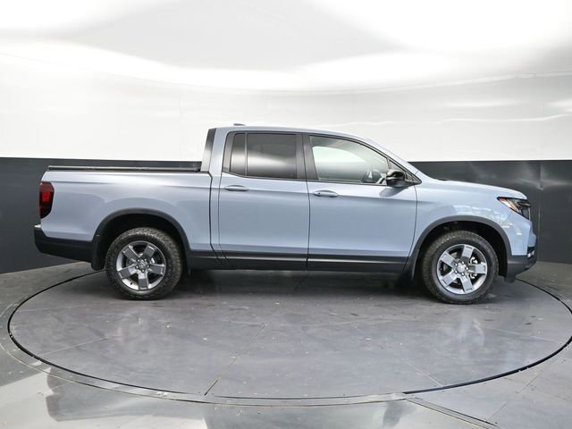 Used 2025 Honda Ridgeline TrailSport image 4
