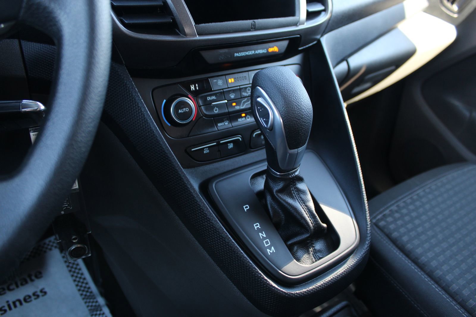 Used 2023 Ford Transit Connect XLT image 19