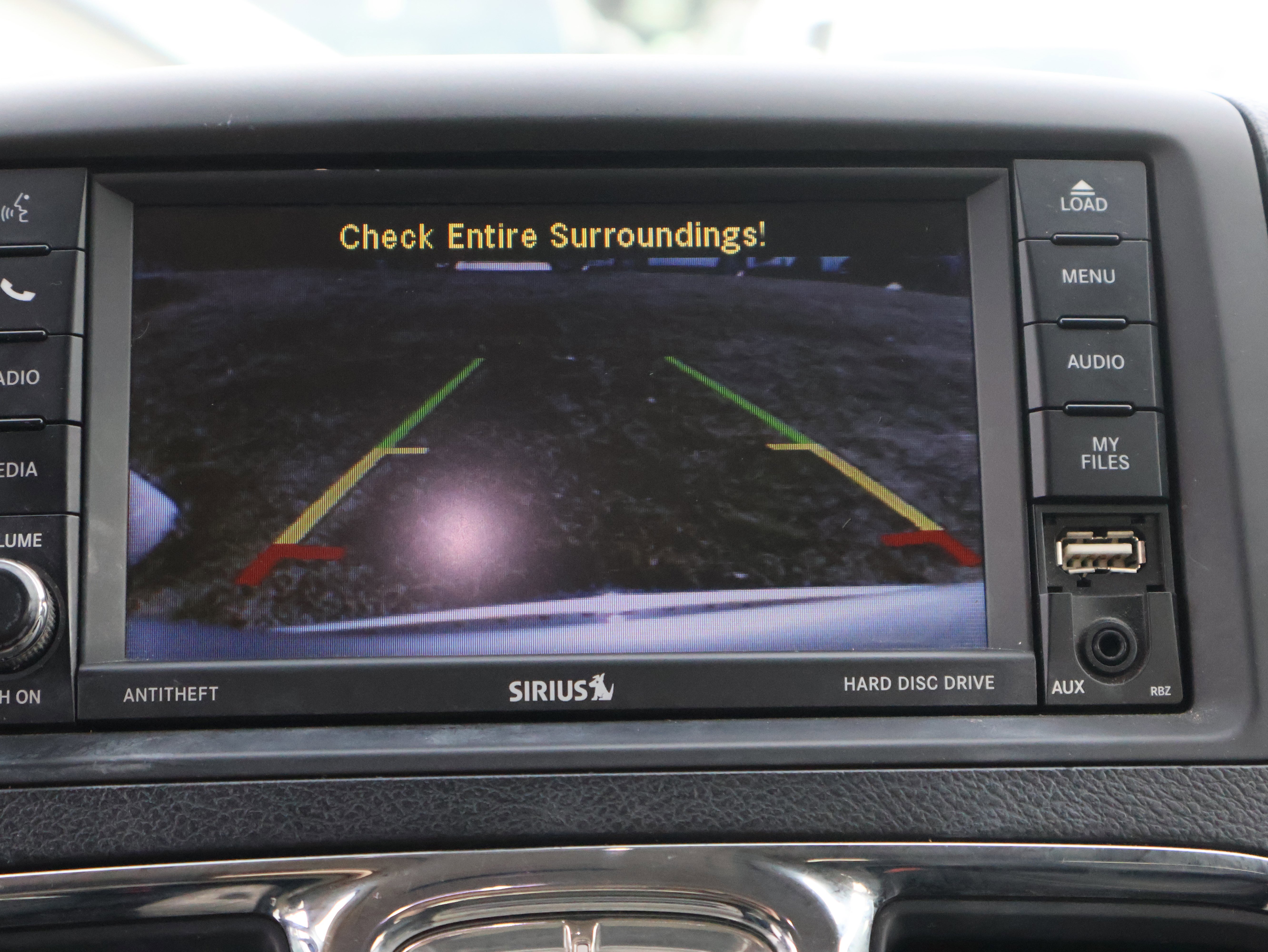 Used 2014 Chrysler Town & Country Touring image 20