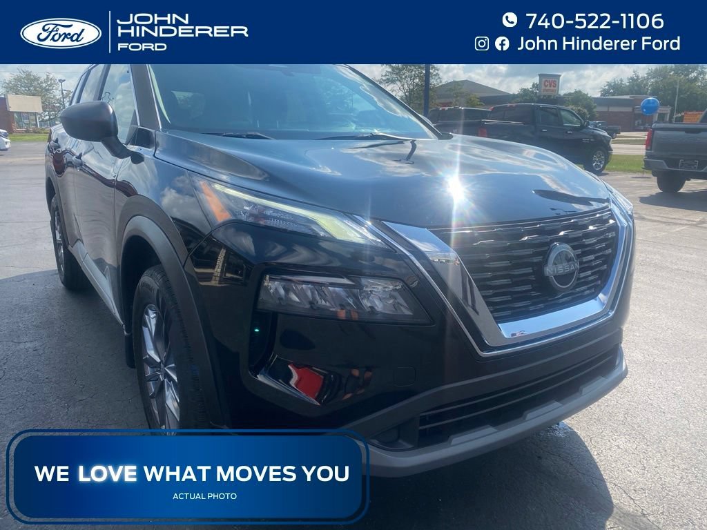 Used 2023 Nissan Rogue S AWD/4WD image 1