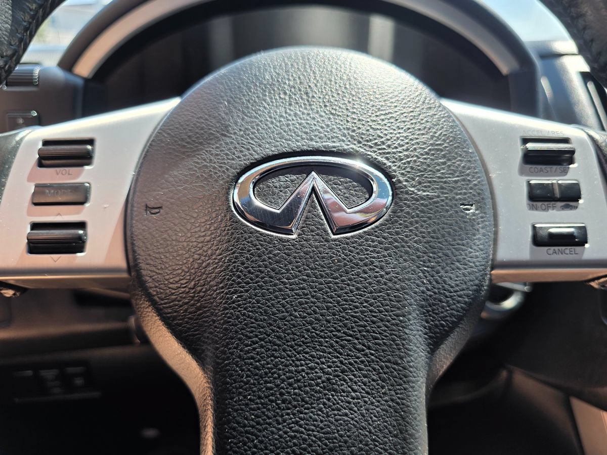 Used 2005 INFINITI FX35 2WD w/ (U01) Technology Pkg image 30