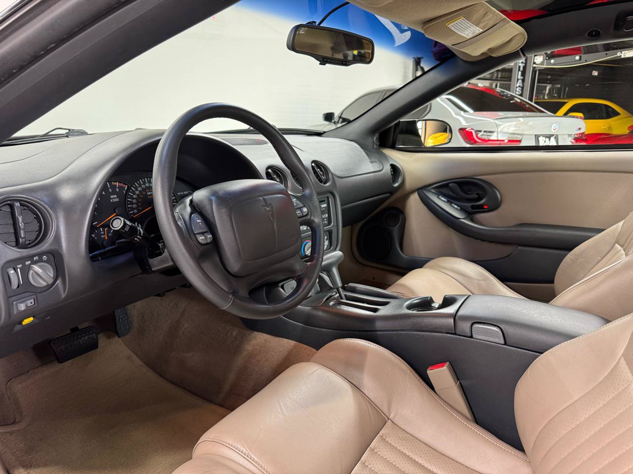 Used 1999 Pontiac Firebird Formula RWD image 39