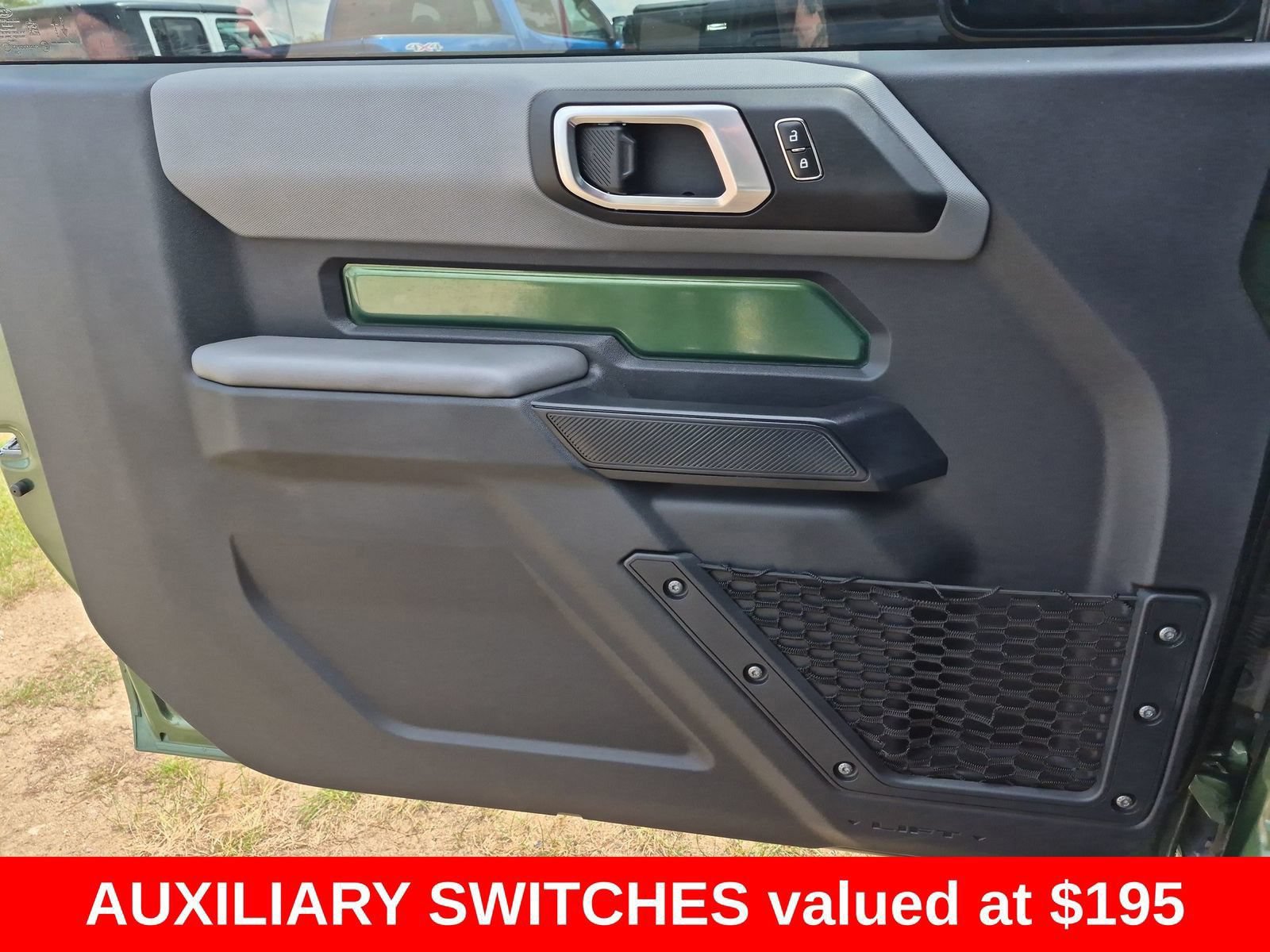 Used 2022 Ford Bronco 2-Door AWD/4WD image 26