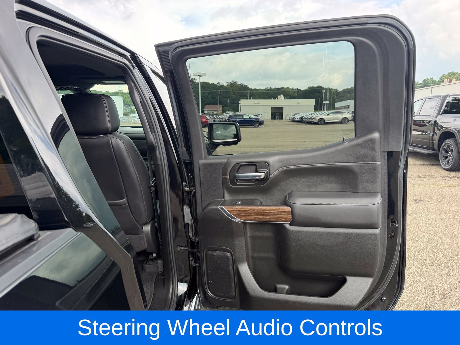 Used 2022 Chevrolet Silverado 1500 High Country w/ LPO, Dark Essentials Package AWD/4WD image 33