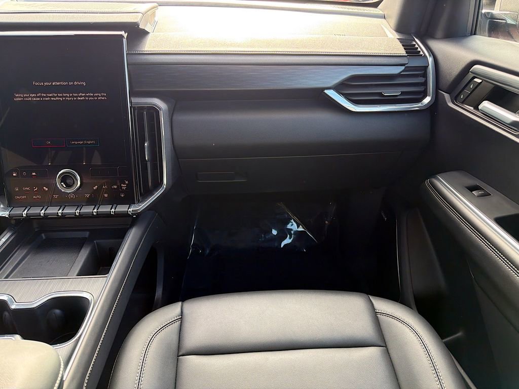 Used 2024 GMC Acadia Elevation w/ Luxury Package image 19