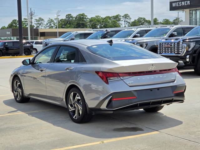 Used 2025 Hyundai Elantra Limited FWD image 35