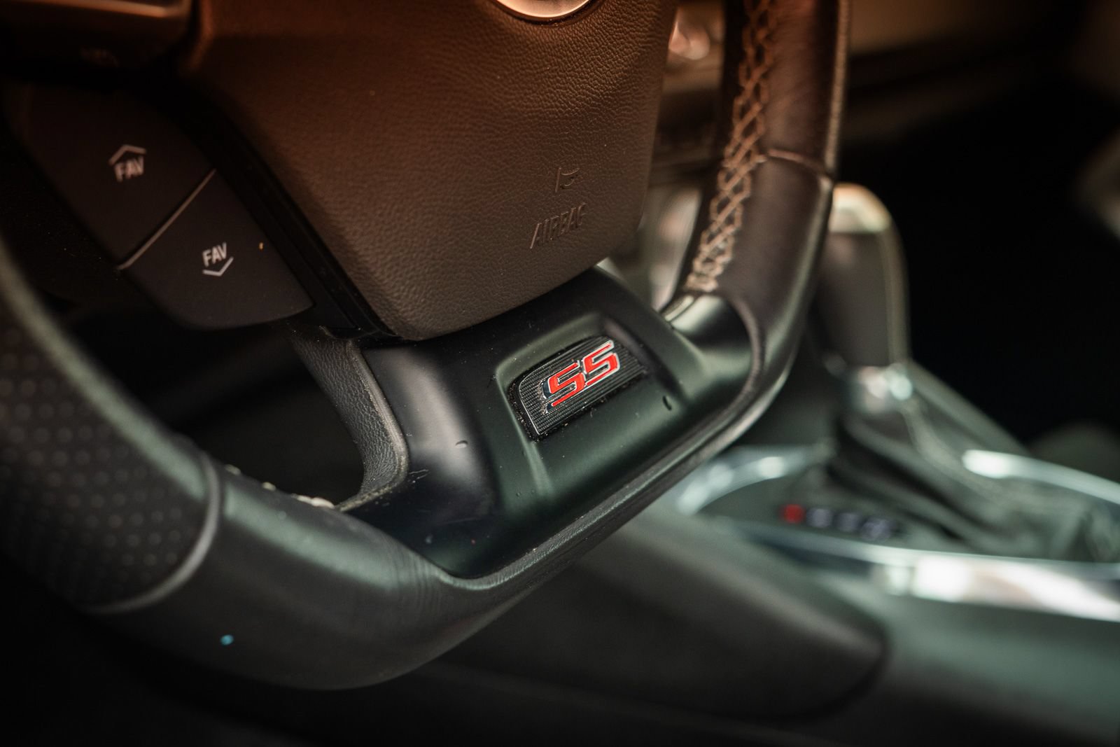 Used 2019 Chevrolet Camaro SS RWD image 48